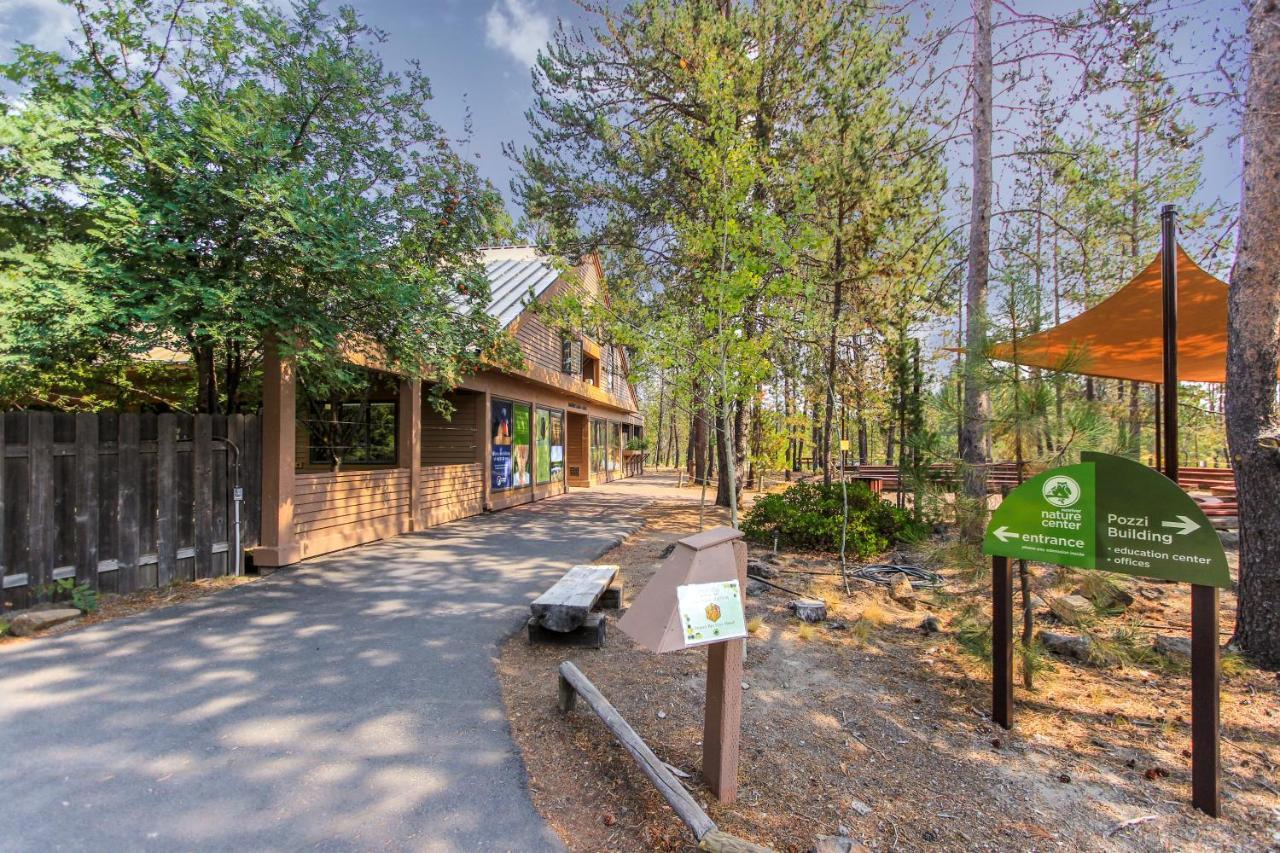 Tree Branch Cabin Sunriver Exterior photo